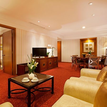 Redtop Hotel & Convention Center Джакарта Экстерьер фото